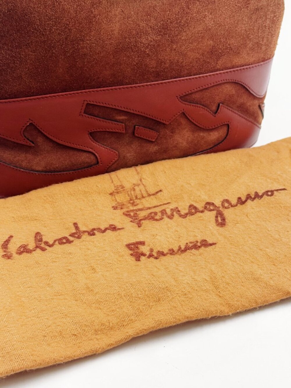 Vintage Salvatore Ferragamo Suede Heel Silhouette Top Handle Bag Rare Design - Picture 8 of 12